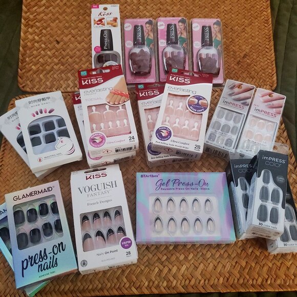 Press On / Kiss Nails Bundle - Picture 1 of 10